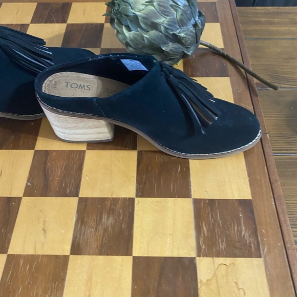 Tom’s black suede slides - Picture 4 of 6
